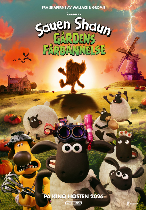 Kinoplakat for animasjonsfilmen «Sauen Shaun – Gårdens fårbannelse». Shaun og de andre sauene står i forgrunnen med forskrekkede ansiktsuttrykk, omgitt av gresskar. Shaun holder en rosa lommelykt og har store briller hengende rundt halsen. I bakgrunnen står en mystisk, hårete skikkelse i silhuett mot en glødende solnedgang. Himmelen er oransje med mørke skyer og lyn, og en vindmølle står på en høyde. Øverst står filmens tittel, og nederst står teksten «På kino høsten 2026».